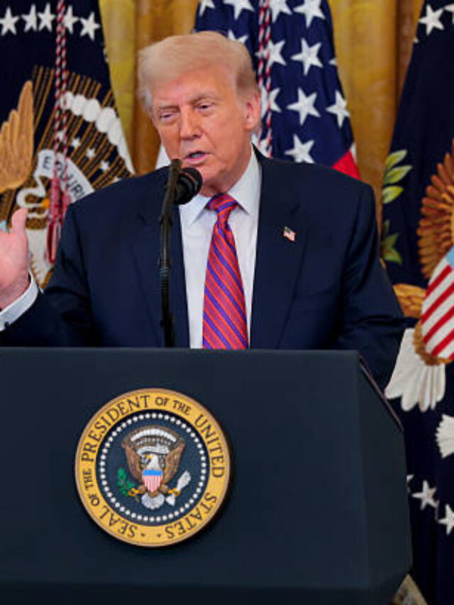 WSJ Ousted From Press Pool After Trump Sues for $10B