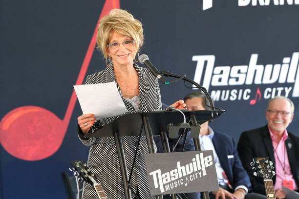 eannie Seely